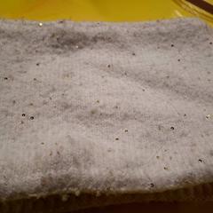 Kabelka na krk, jak nahlášeno IKEA Paris Nord Roissy pomocí iLost