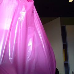 Kid clothes Bag with shoes and clothes, zoals gemeld door MEININGER Hotel Lyon Centre Berthelot met iLost