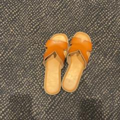 Schuh, gemeldet von Van der Valk Hotel Utrecht über iLost