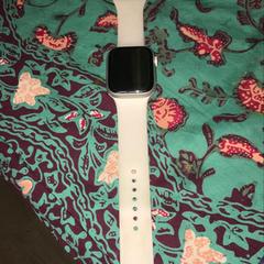 Apple Watch, jak bylo nahlášeno na iLost