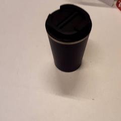 Küchengeräte und lebensmittel, gemeldet von Qbuzz ZHN über iLost