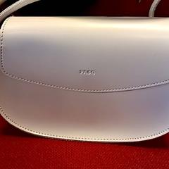 Schoudertasje, segundo informou Syntus Provincie Utrecht usando iLost