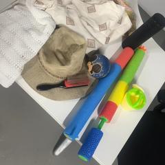 Kids toys & Kids clothes clorhe warer، كما تم الإبلاغ عنه بواسطة Silver Sands Beach عبر iLost