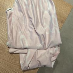 Pantalón, ha sido reportado por Van der Valk Hotel Eindhoven - Best con iLost