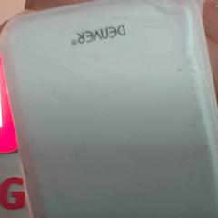 Powerbank White, zgłoszono przez MEININGER Hotel Milano Lambrate przy użyciu iLost