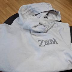 セーター avec capuche がiLostで IKEA Nice Saint Isidore によって報告されました