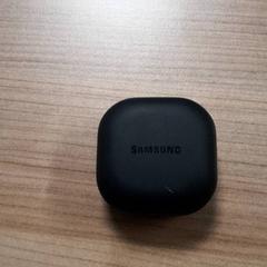 Ørepluggholder, som rapportert av Connexxion Hoeksche Waard Goeree Overflakkee ved bruk av iLost