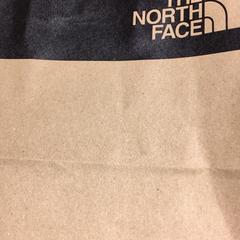 Purchase the north face, segundo informou Designer Outlet Roermond usando iLost