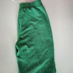 Pantalón, segundo informou Twisto usando iLost