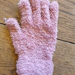 Rukavice Roze teddy stof, jak nahlášeno DierenPark Amersfoort pomocí iLost