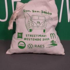 Bolsa, segundo informou Diergaarde Blijdorp usando iLost