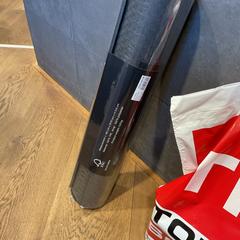 Màrfega de ioga, segons ha informat Designer Outlet Roosendaal mitjançant iLost