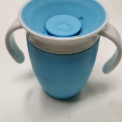 Taça, como reportado por IKEA Amersfoort utilizando o iLost