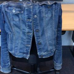 Spijkerjas, zoals gemeld door Gemeente Veenendaal met iLost