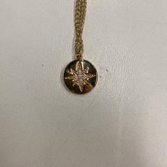 Halsband ゴールド, rapporterat av IKEA神戸 med iLost