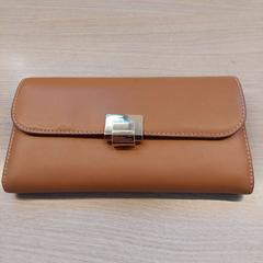 Plånbok Oppong-Yeboah, rapporterat av Regio Limburg - Leuven med iLost