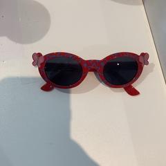 サングラス Kind, rood がiLostで Pathé Nijmegen によって報告されました