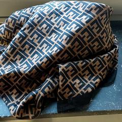 Kleding - Sjaal, som rapportert av Centraal magazijn ved bruk av iLost