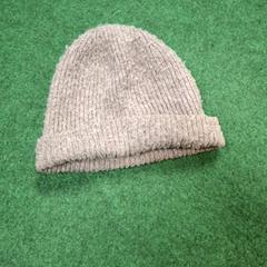 Beanie, como reportado por IKEA Hénin-Beaumont utilizando o iLost