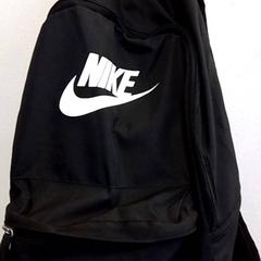 Ryggsekk, som rapportert av Hermes Eindhoven ved bruk av iLost