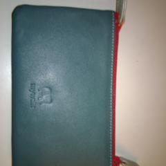 Portemonnee purse, gerapporteerd met iLost