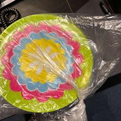 Borden en een bakje がiLostで Van der Valk Hotel Wolvega Heerenveen によって報告されました