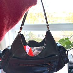 Brown Handbag, jak zgłoszono do iLost