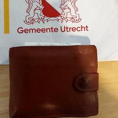 Bruine portomonnee, zoals gemeld door Gemeente Utrecht met iLost