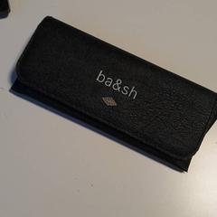 Glasses case Zwart, as reported by Van der Valk Hotel Tiel using iLost