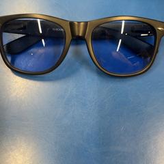 サングラス がiLostで IKEA福岡新宮 によって報告されました