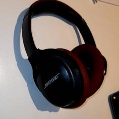 Cuffia Bose, come riportato da Campus Den Haag utilizzando iLost