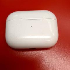 Custodia per airpods, come riportato da UvA REC utilizzando iLost