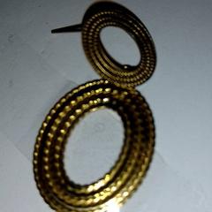 Brinco, como reportado por TivoliVredenburg utilizando o iLost