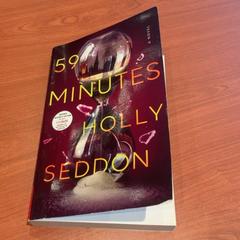 Book 59 minutes, as reported by Hotel Theater FIGI using iLost