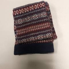 Shawl, as reported by Regio West-Vlaanderen using iLost