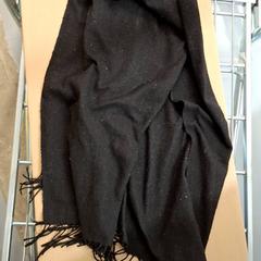 Bufanda, ha sido reportado por IKEA Paris - Italie Deux con iLost