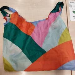 Bossa Multicolore, segons ha informat IKEA Bayonne Ametzondo mitjançant iLost