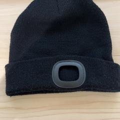 帽子 がiLostで Pathé Tilburg Stappegoor によって報告されました