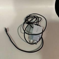 Adaptateur white, a été signalé par Room Mate Bruno utilisant iLost