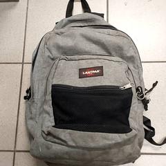 Mochila, ha sido reportado por Regio Antwerpen - Brussel con iLost