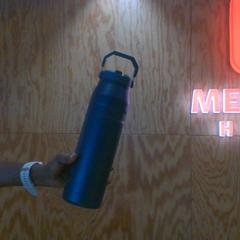 Water bottle black, as reported by MEININGER Hotel Innsbruck Zentrum using iLost