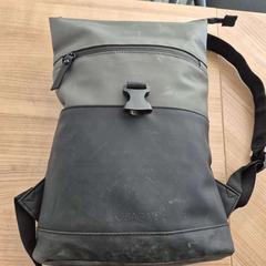 배낭 grijs, iLost를 사용하여 Connexxion Noord Holland Noord Alkmaar에 보고됨