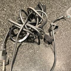 Stekker zwart, como reportado por Hotel Van der Valk Harderwijk op de Veluwe utilizando o iLost