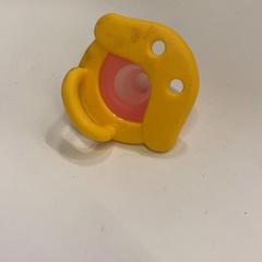 おしゃぶり, rapporterat av IKEA鶴浜 med iLost