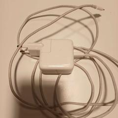 Cargador macbook 16-12 gevonden, segundo informou Cursus en vergadercentrum Domstad usando iLost