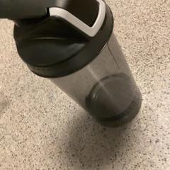 زجاجة، كما تم الإبلاغ عنه بواسطة MEININGER Hotel Copenhagen عبر iLost