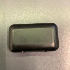 Draadloze oortjes onbekend zwart, jak nahlášeno Eindhoven Airport pomocí iLost