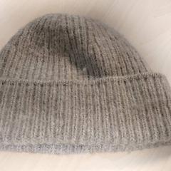 Odzież - Muts beige, zgłoszono przez Regio Oost-Vlaanderen przy użyciu iLost