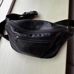 Zwart tasje, segundo informou a iLost