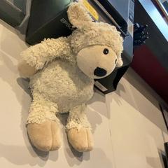 Jostailua Sheep, gisa salatu by MEININGER Hotel Paris Porte de Vincennes iLost erabiliz